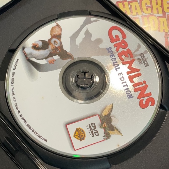 😀😀😀- Set of 12 DVD movies for kids. Home Alone, Gremlins, Nemo, Scrat, more.. - Picture 4 of 10